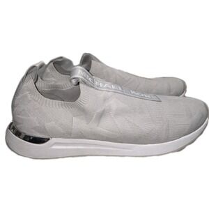 👟 Michael Kors Women's Slip-On Sneakers‎ – Light Gray Knit, Size 10M ✨